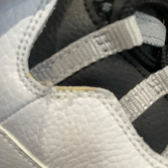 2005 retro 10 Jordan’s - Picture 8 of 8